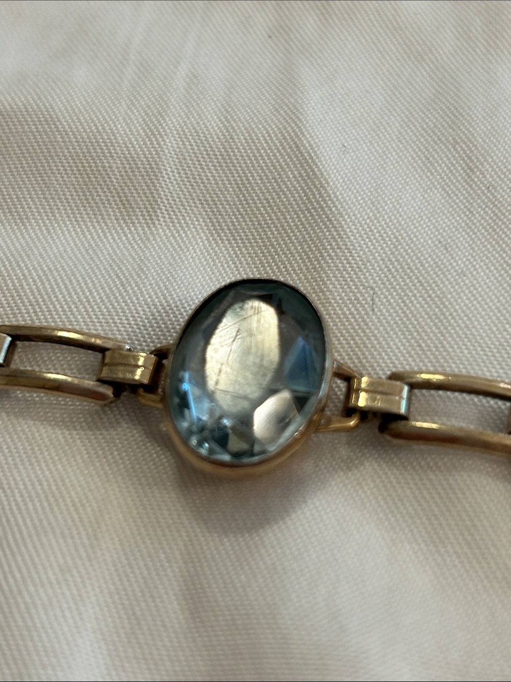 Gold Bracelet with Blue Oval Stones - Picture 5 of 6